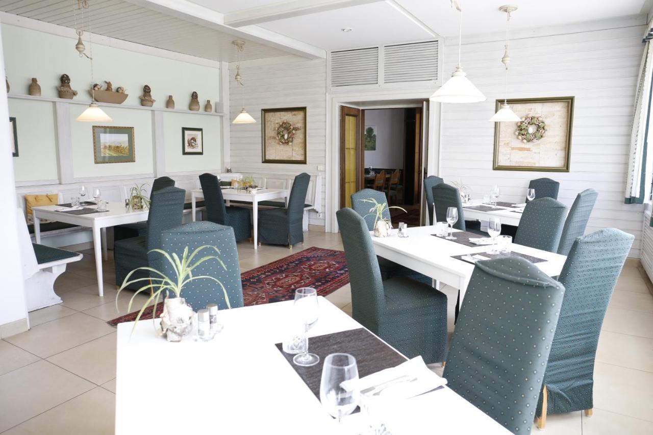 Birkenhof Gols - B & B - Wohlfuehl Hotel Mit Wochenend-Restaurant מראה חיצוני תמונה