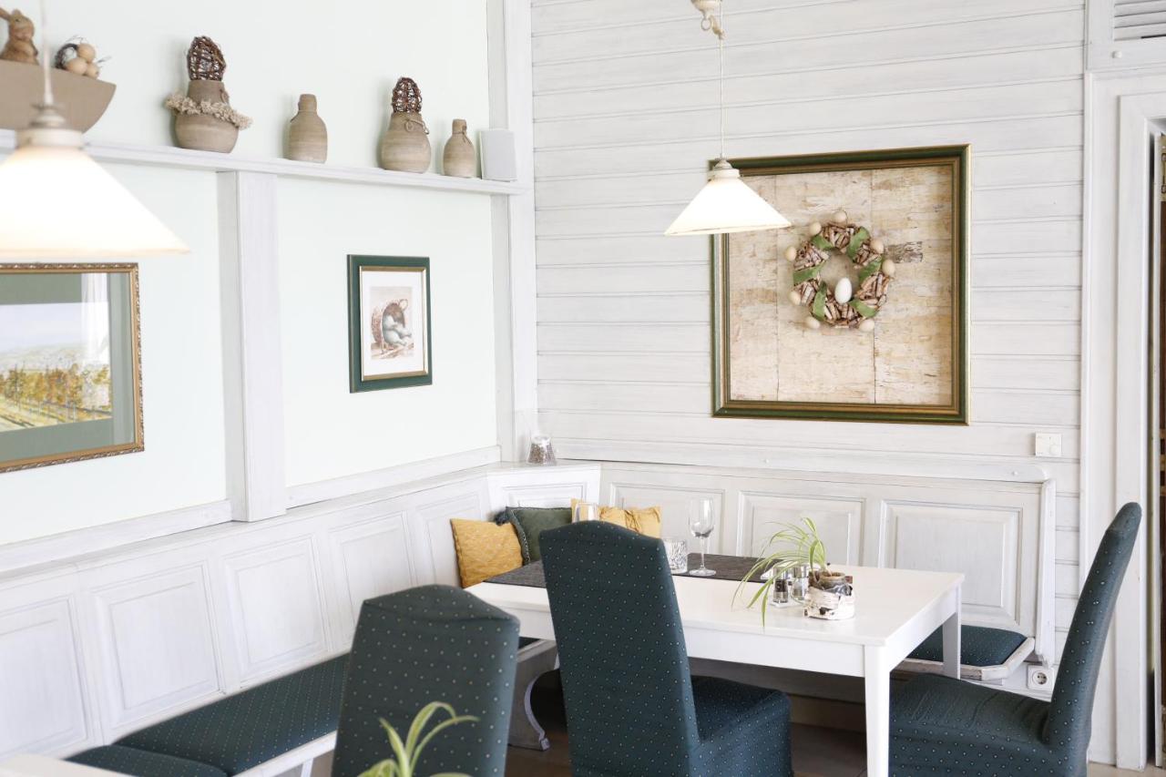 Birkenhof Gols - B & B - Wohlfuehl Hotel Mit Wochenend-Restaurant מראה חיצוני תמונה