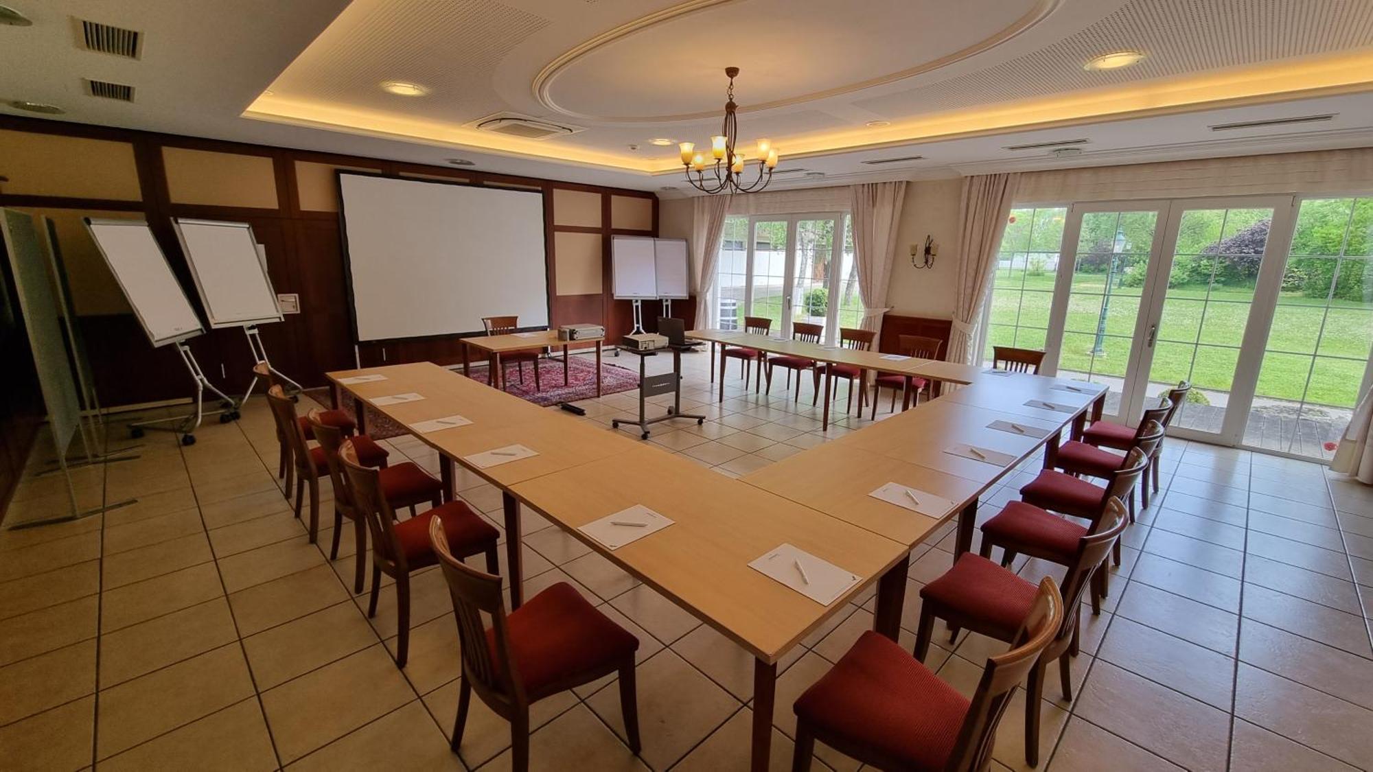 Birkenhof Gols - B & B - Wohlfuehl Hotel Mit Wochenend-Restaurant מראה חיצוני תמונה