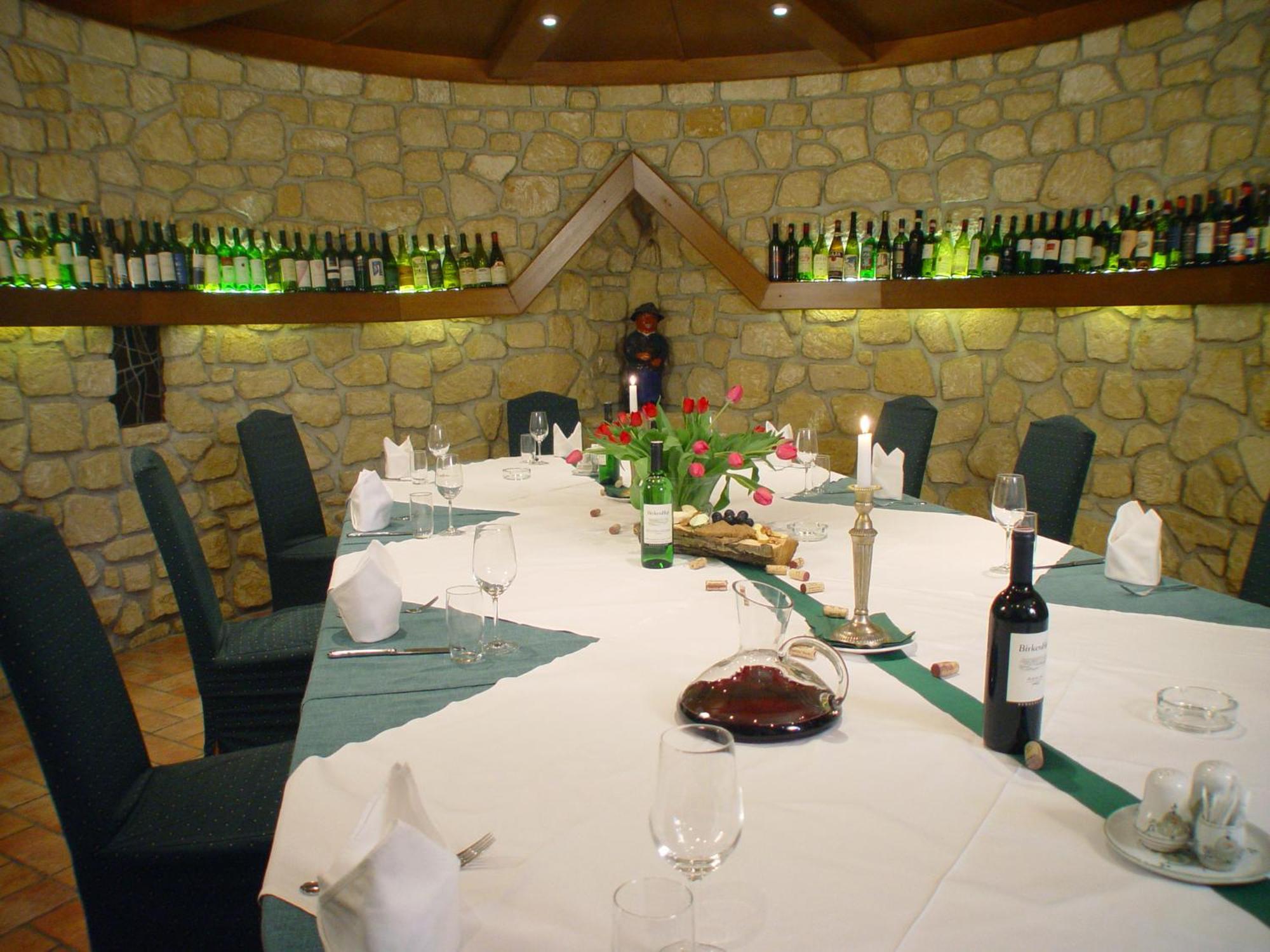 Birkenhof Gols - B & B - Wohlfuehl Hotel Mit Wochenend-Restaurant מראה חיצוני תמונה